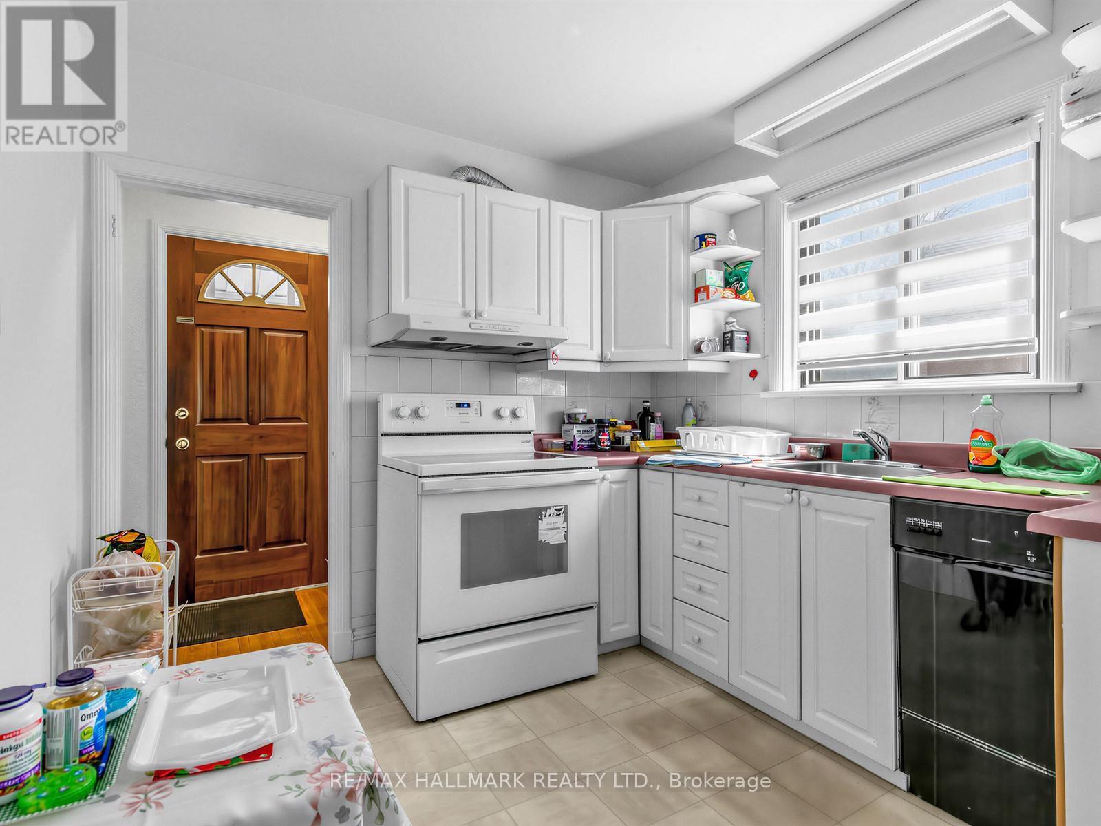 712 Pharmacy Avenue, Toronto, Ontario  M1L 3J2 - Photo 6 - E13043492