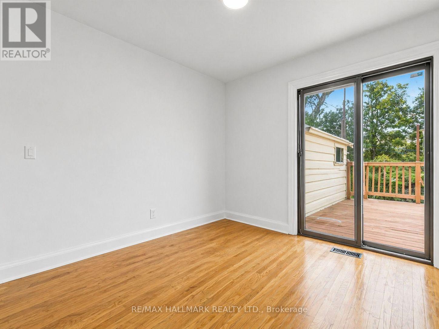 712 Pharmacy Avenue, Toronto, Ontario  M1L 3J2 - Photo 8 - E13043492