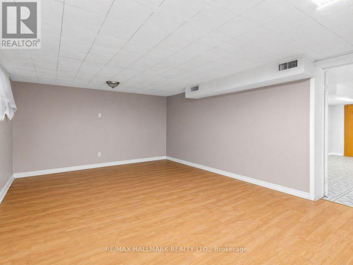 712 Pharmacy Avenue, Toronto, Ontario  M1L 3J2 - Photo 9 - E13043492