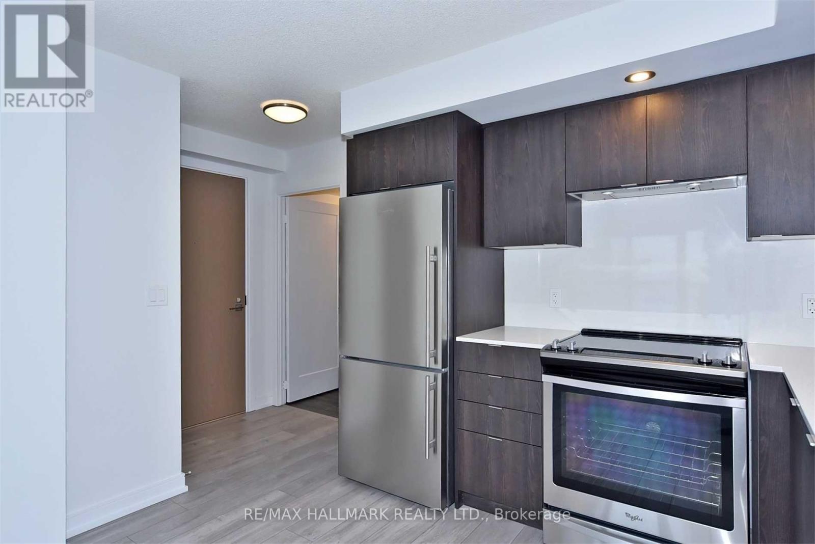 1308 - 225 Village Green Square, Toronto, Ontario  M1S 0L3 - Photo 3 - E13043516