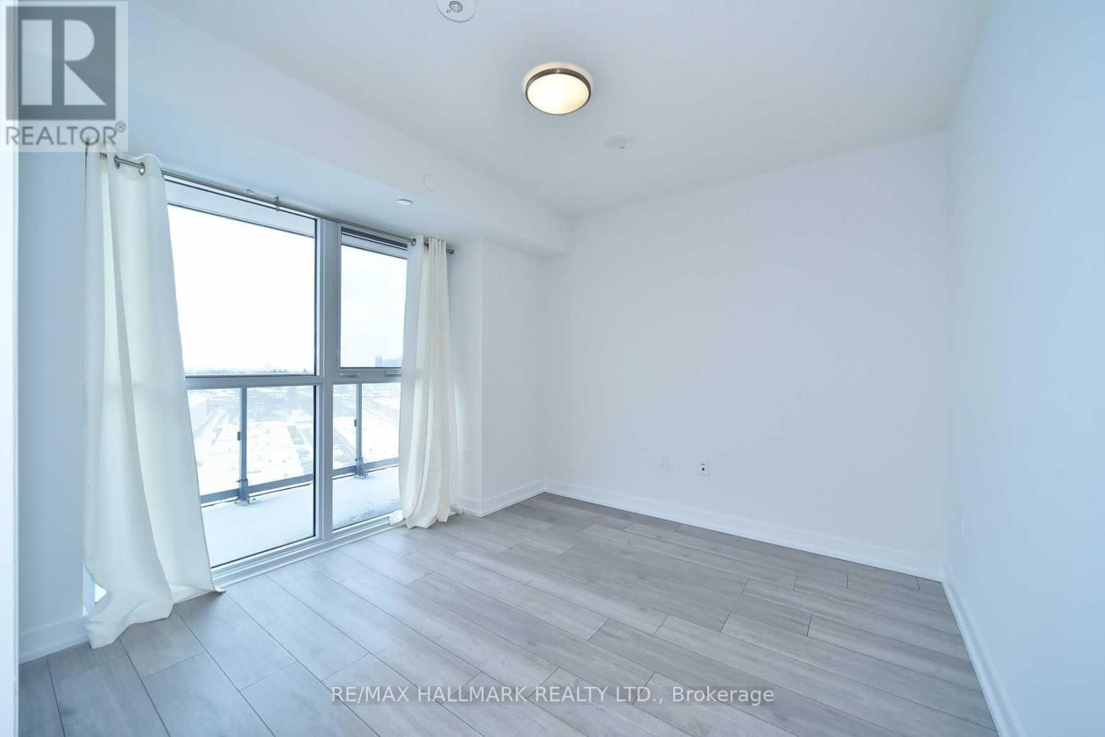 1308 - 225 Village Green Square, Toronto, Ontario  M1S 0L3 - Photo 7 - E13043516