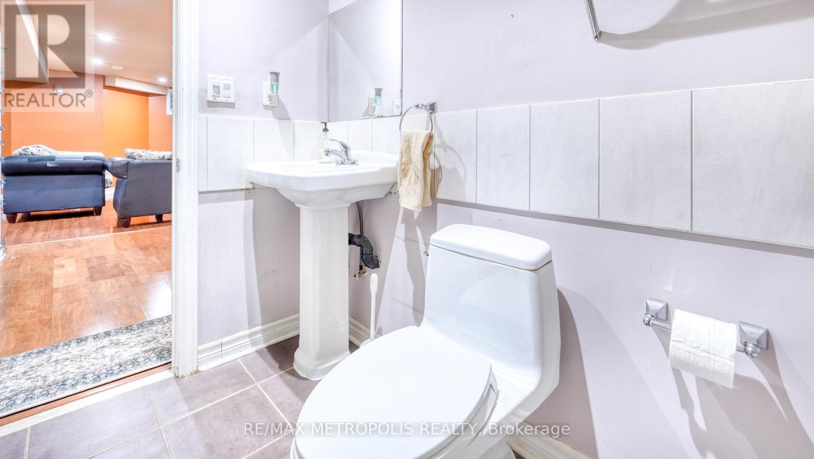 Bsmt - 56 Hibbins Avenue, Ajax, Ontario  L1T 4C3 - Photo 20 - E13043554