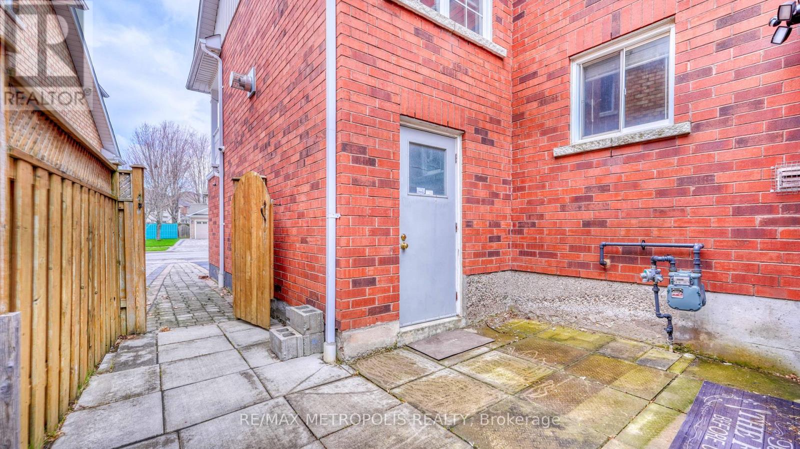 Bsmt - 56 Hibbins Avenue, Ajax, Ontario  L1T 4C3 - Photo 3 - E13043554