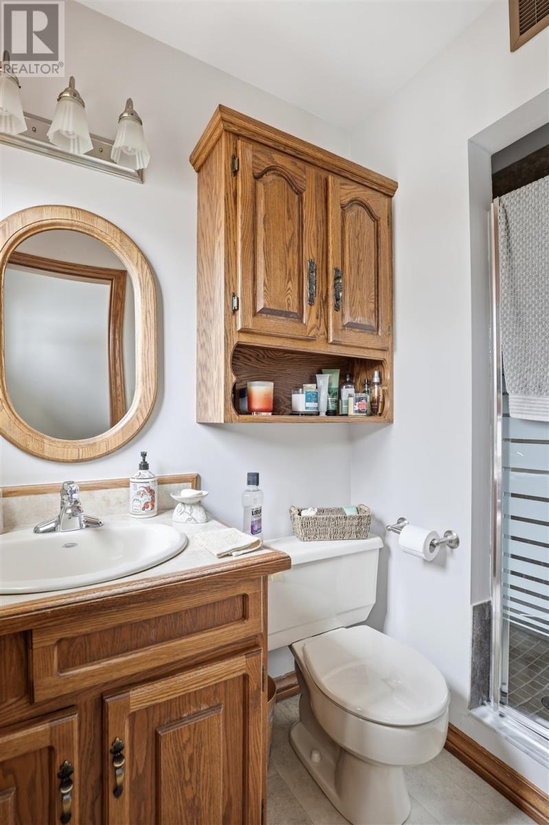 74 Bitonti Cres, Sault Ste. Marie, Ontario  P6C 6A9 - Photo 16 - SM260596