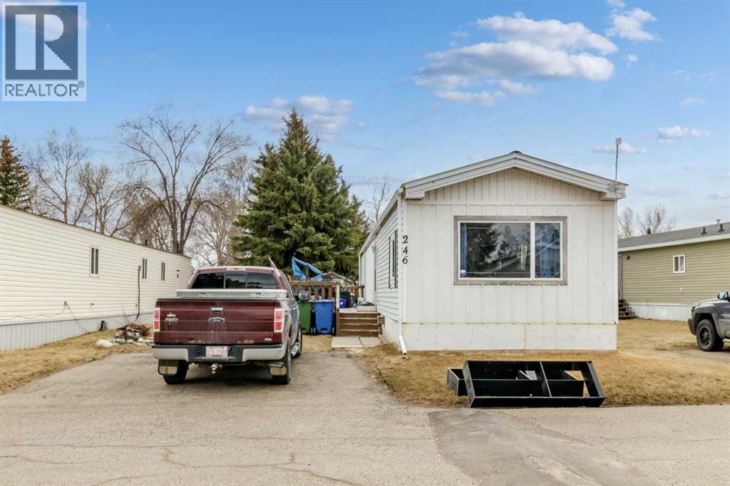 246, 5344 76 Street, Red Deer, Alberta  T4P 2A6 - Photo 2 - A2305003