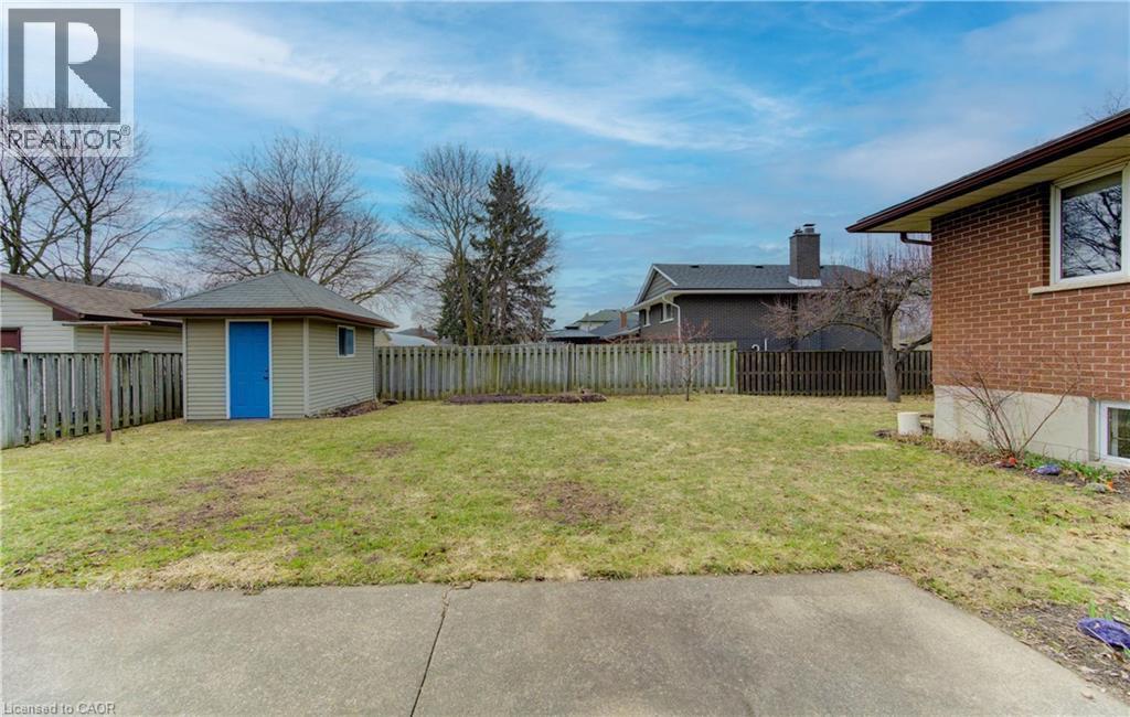 449 Greenfield Avenue, Kitchener, Ontario  N2C 1E9 - Photo 39 - 40814806