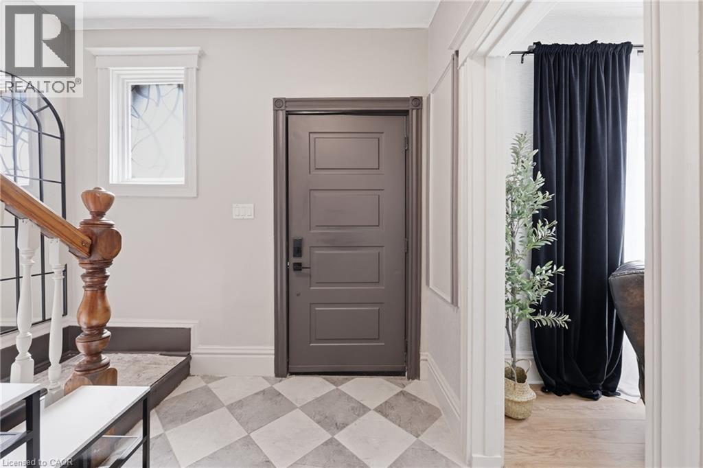 361 Cumberland Avenue, Hamilton, Ontario  L8M 2A5 - Photo 7 - 40824130