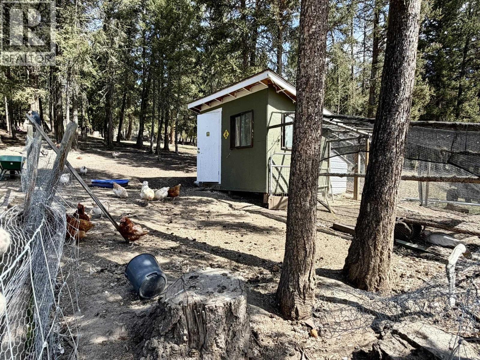 6001 Valleyview Drive, Horse Lake, British Columbia  V0K 2E3 - Photo 39 - R3097078