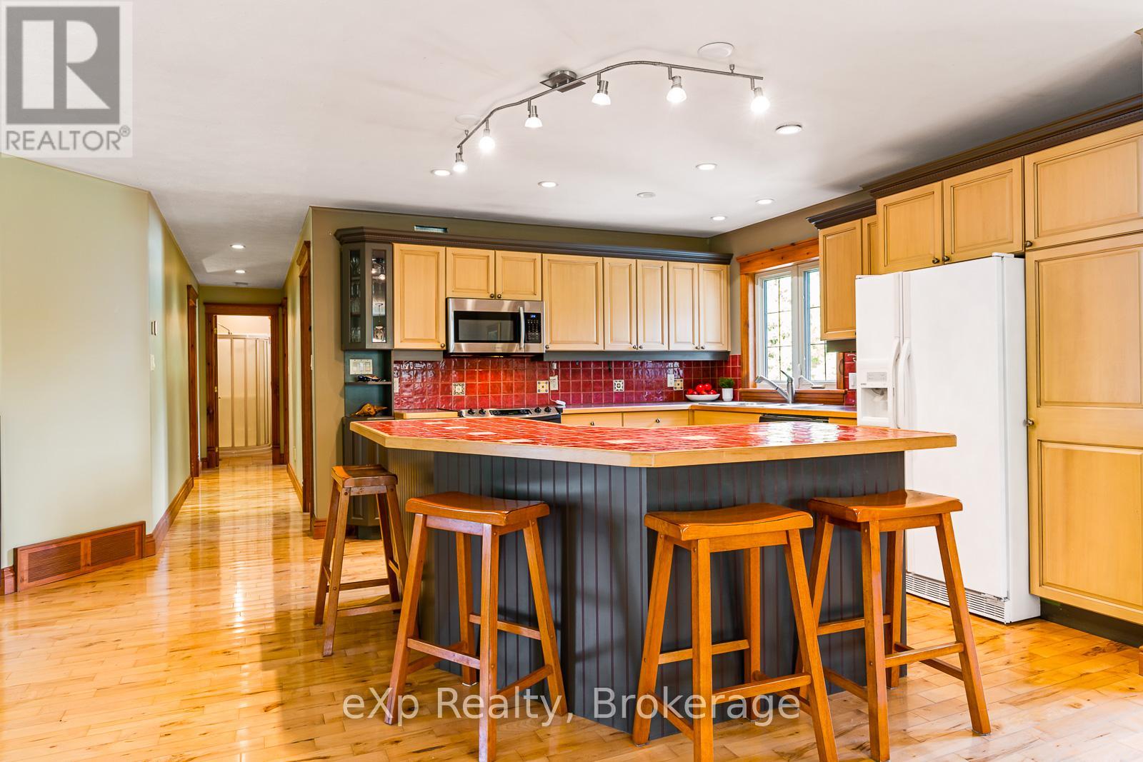 61 Fox Trail, Northern Bruce Peninsula, Ontario  N0H 1Z0 - Photo 10 - X13043576