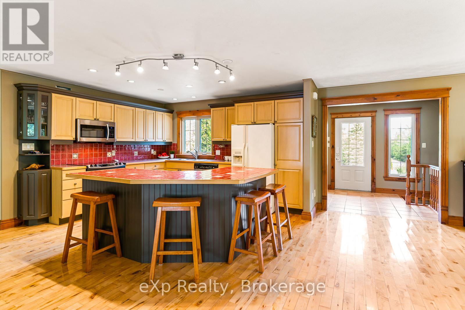 61 Fox Trail, Northern Bruce Peninsula, Ontario  N0H 1Z0 - Photo 11 - X13043576