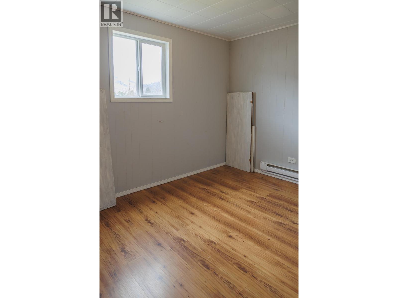 956 4th Avenue, Mcbride, British Columbia  V0J 2E0 - Photo 12 - R3115714