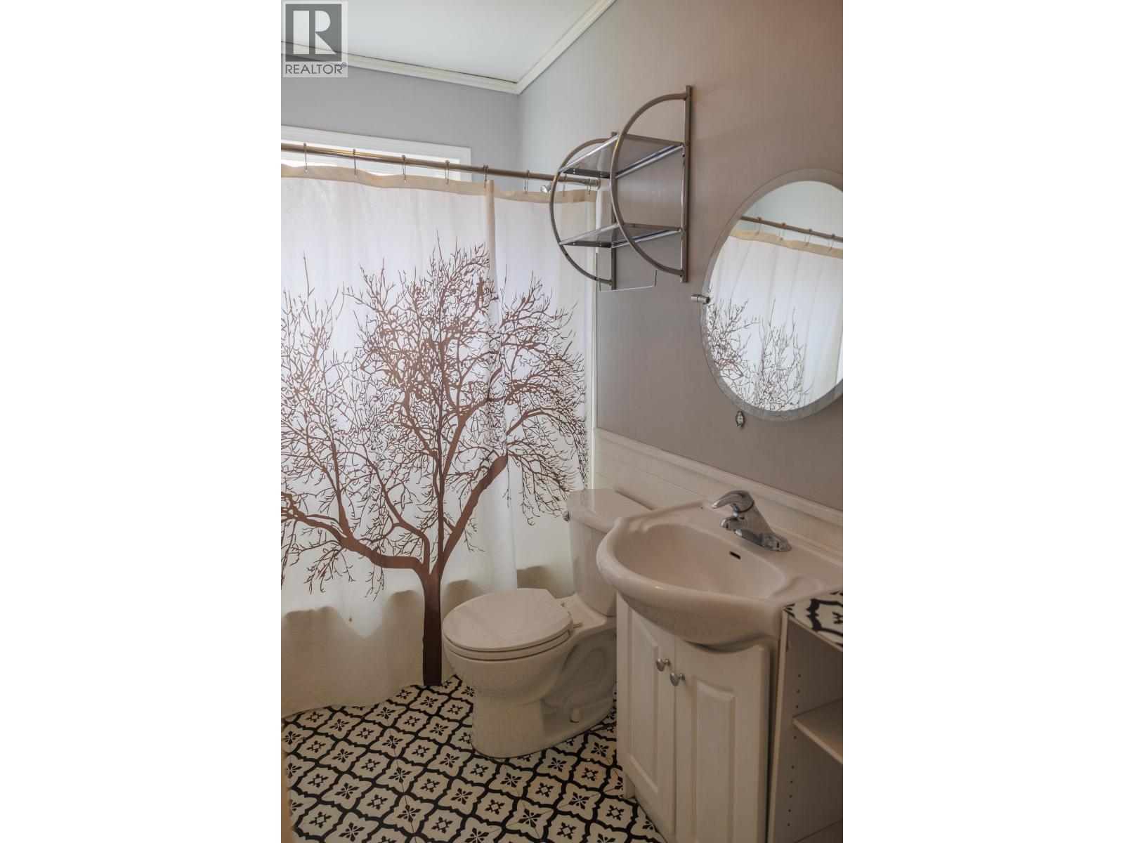 956 4th Avenue, Mcbride, British Columbia  V0J 2E0 - Photo 14 - R3115714