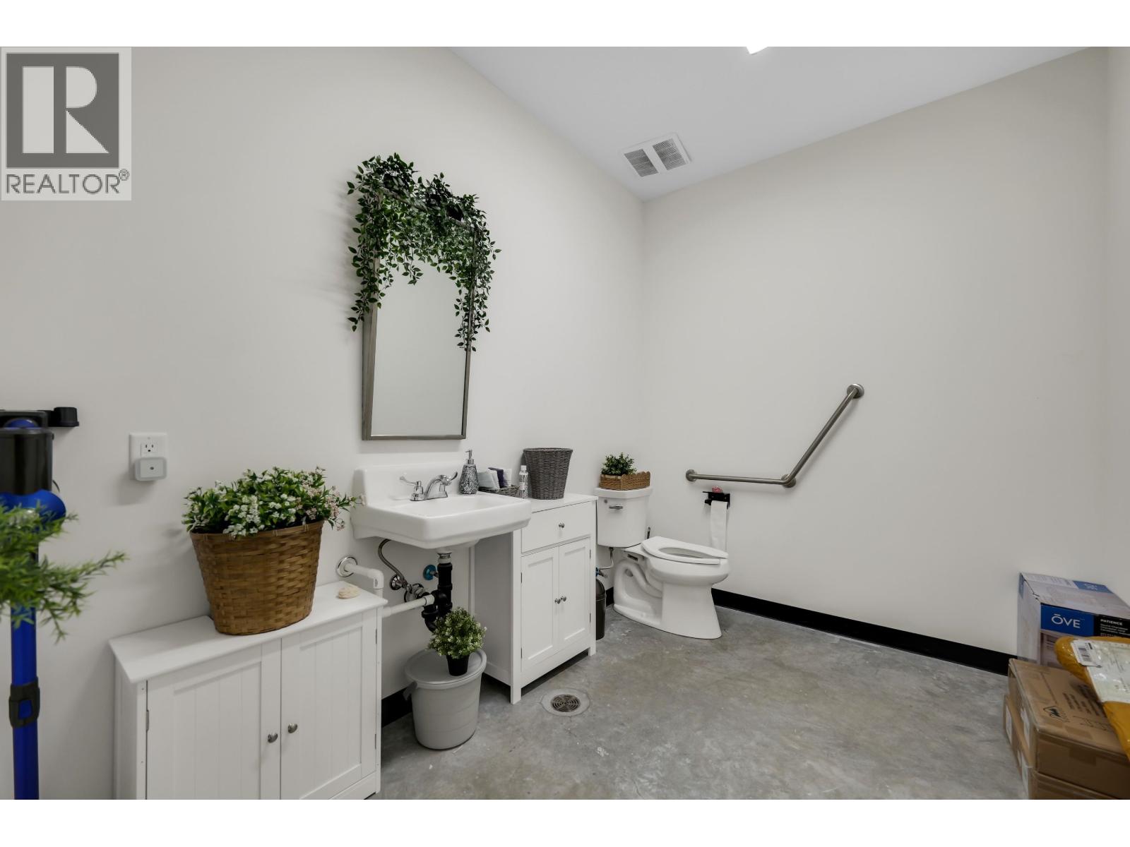 104 39767 Government Road, Squamish, British Columbia  V8B 0G3 - Photo 16 - R3112599