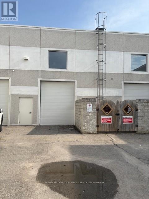 10 - 158 Don Hillock Drive, Aurora, Ontario  L4G 0G9 - Photo 3 - N13043524