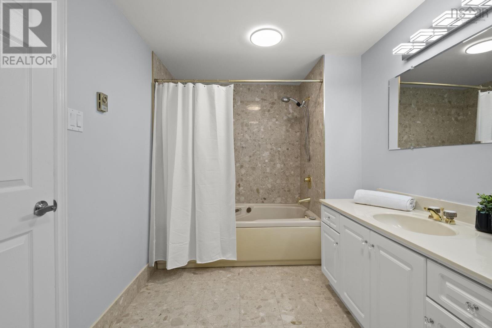 702 1465 Brenton Street, Halifax, Nova Scotia  B3J 3T3 - Photo 38 - 202603244