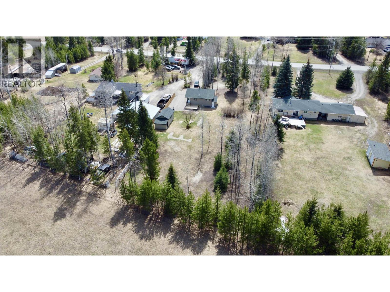 5901 Horse Lake Road, Horse Lake, British Columbia  V0K 2E3 - Photo 7 - R3096063