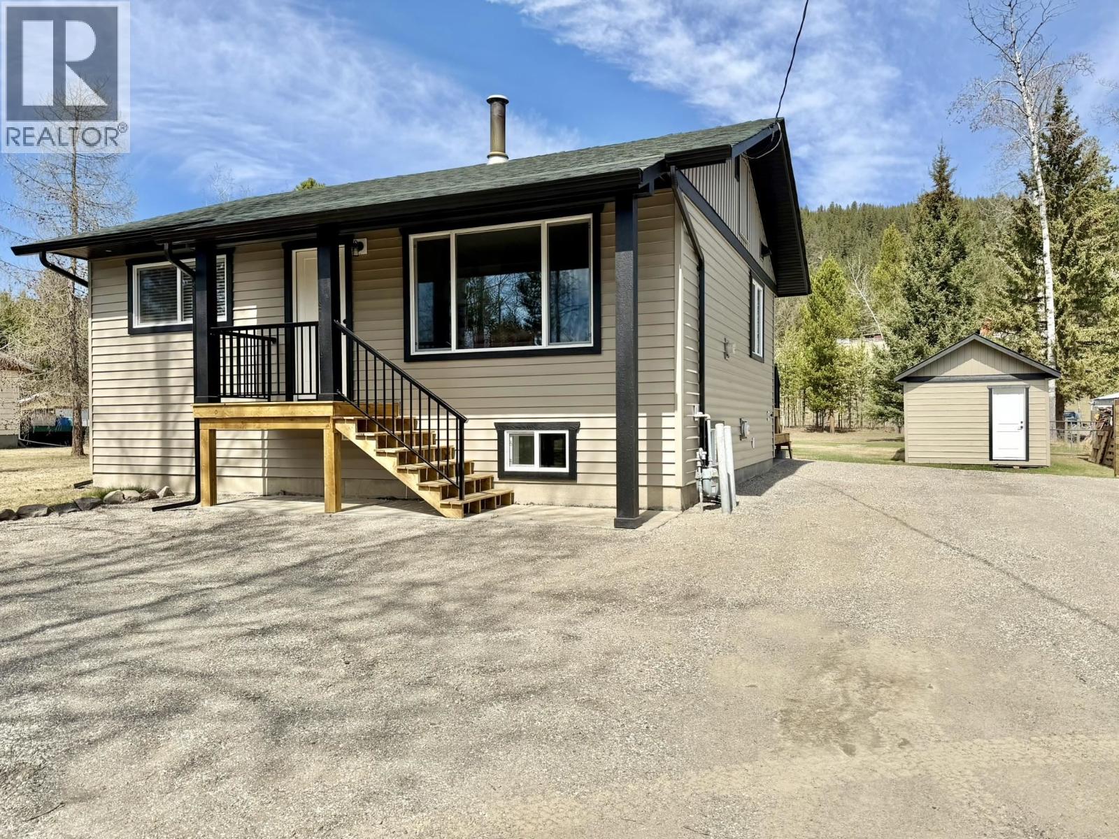 5901 Horse Lake Road, Horse Lake, British Columbia  V0K 2E3 - Photo 1 - R3096063