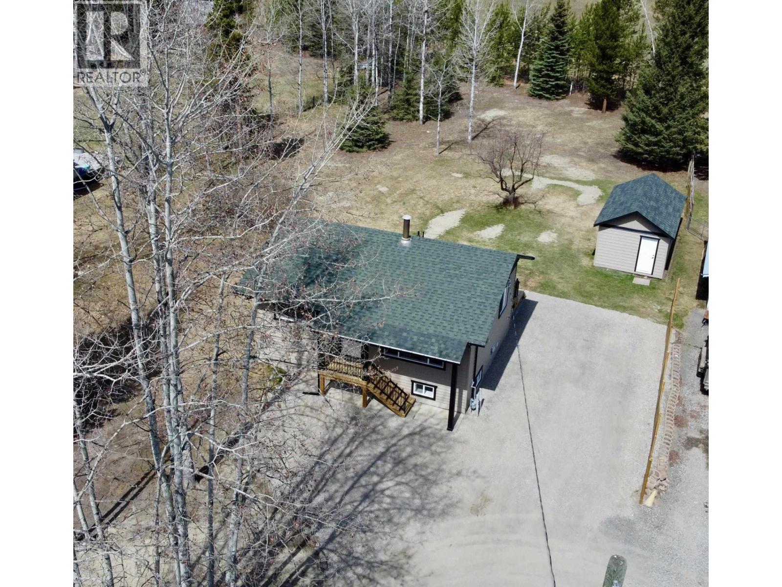 5901 Horse Lake Road, Horse Lake, British Columbia  V0K 2E3 - Photo 6 - R3096063