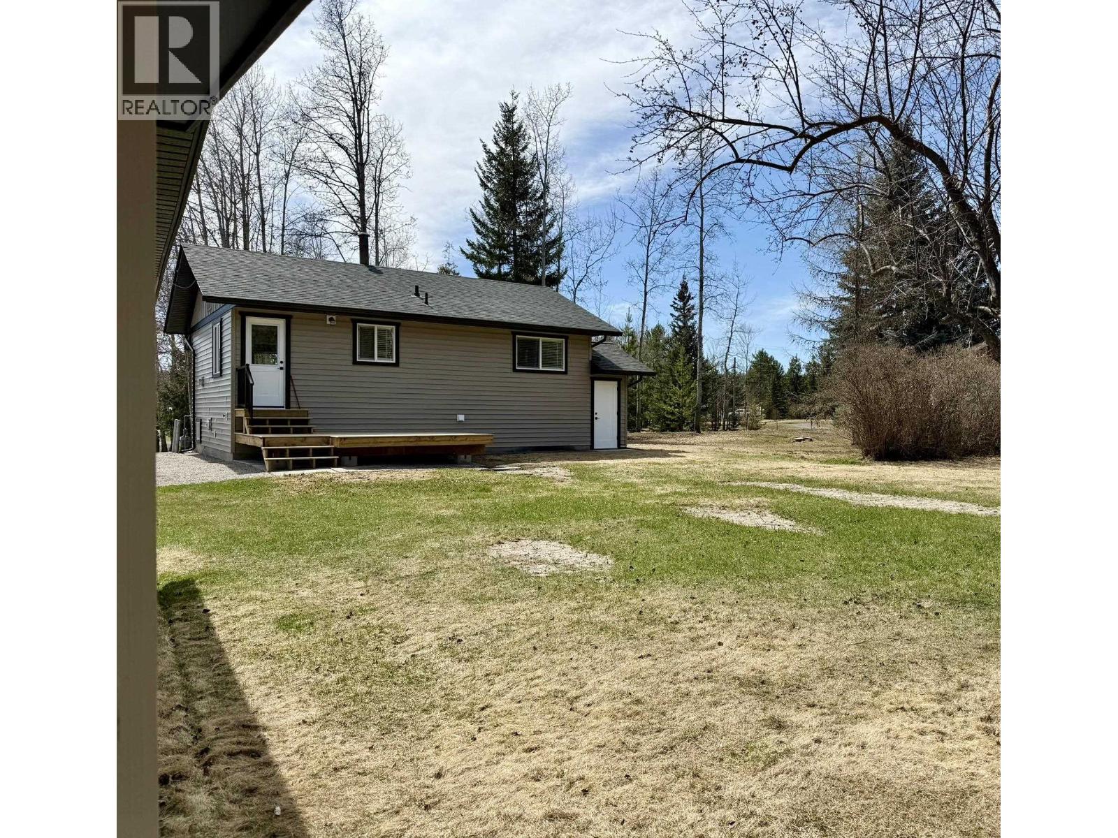 5901 Horse Lake Road, Horse Lake, British Columbia  V0K 2E3 - Photo 29 - R3096063