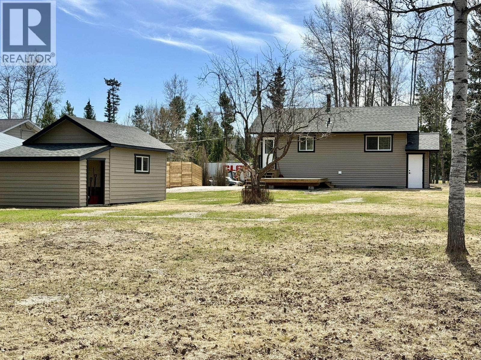 5901 Horse Lake Road, Horse Lake, British Columbia  V0K 2E3 - Photo 31 - R3096063