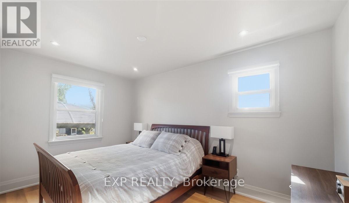 1223 Glencairn Avenue, Toronto, Ontario  M6B 2B6 - Photo 15 - W13040664