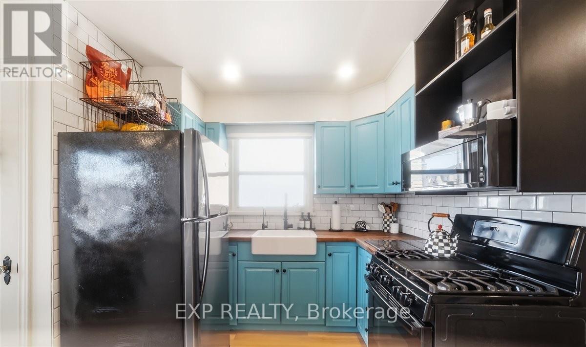 1223 Glencairn Avenue, Toronto, Ontario  M6B 2B6 - Photo 11 - W13040664