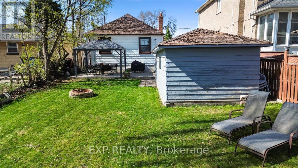 1223 Glencairn Avenue, Toronto, Ontario  M6B 2B6 - Photo 22 - W13040664