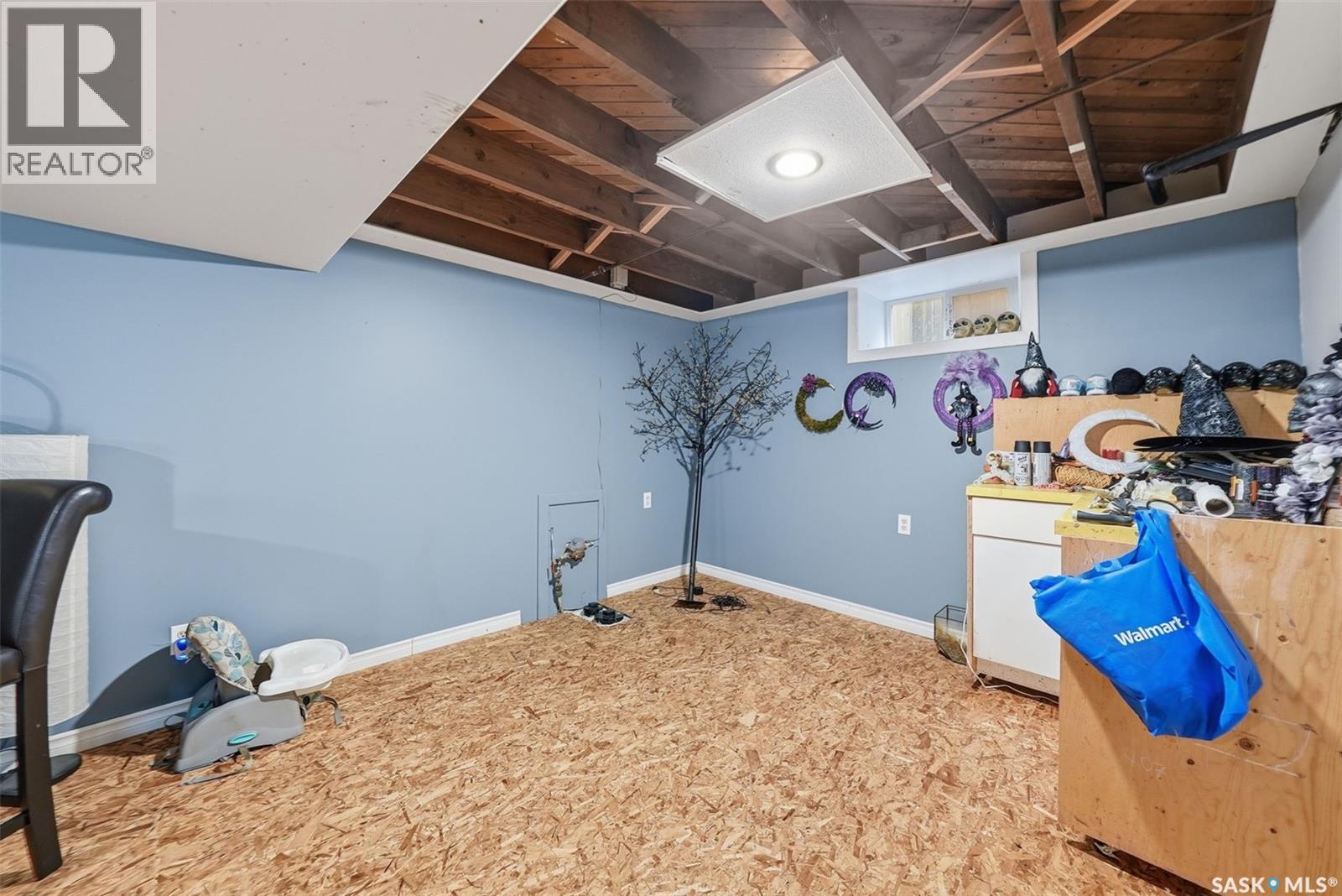 1306 C Avenue N, Saskatoon, Saskatchewan  S7L 1K8 - Photo 10 - SK033917