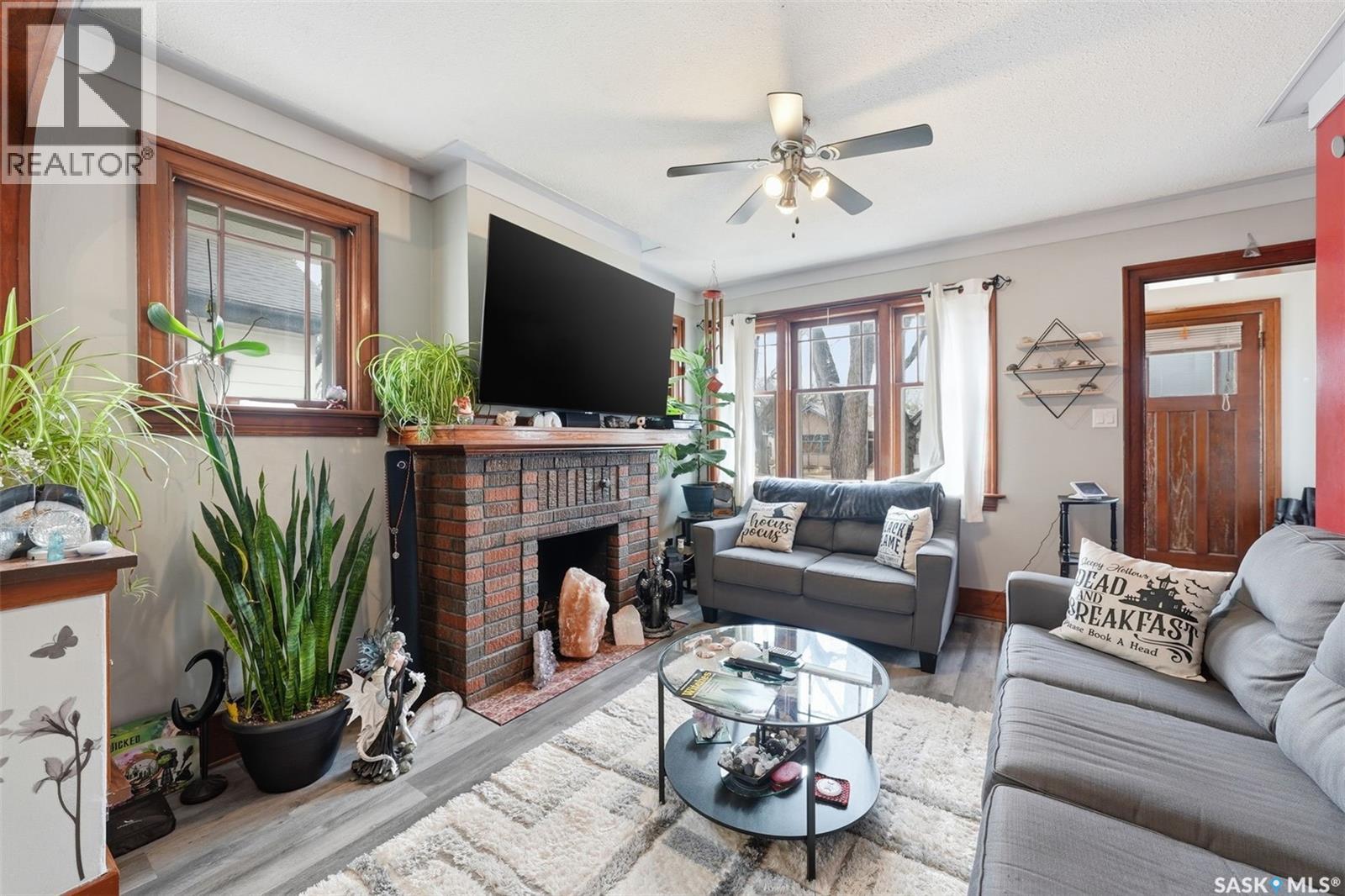 1306 C Avenue N, Saskatoon, Saskatchewan  S7L 1K8 - Photo 3 - SK033917