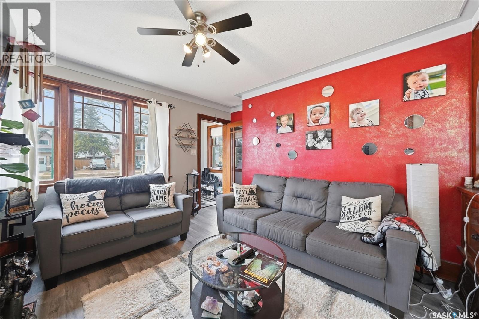 1306 C Avenue N, Saskatoon, Saskatchewan  S7L 1K8 - Photo 5 - SK033917