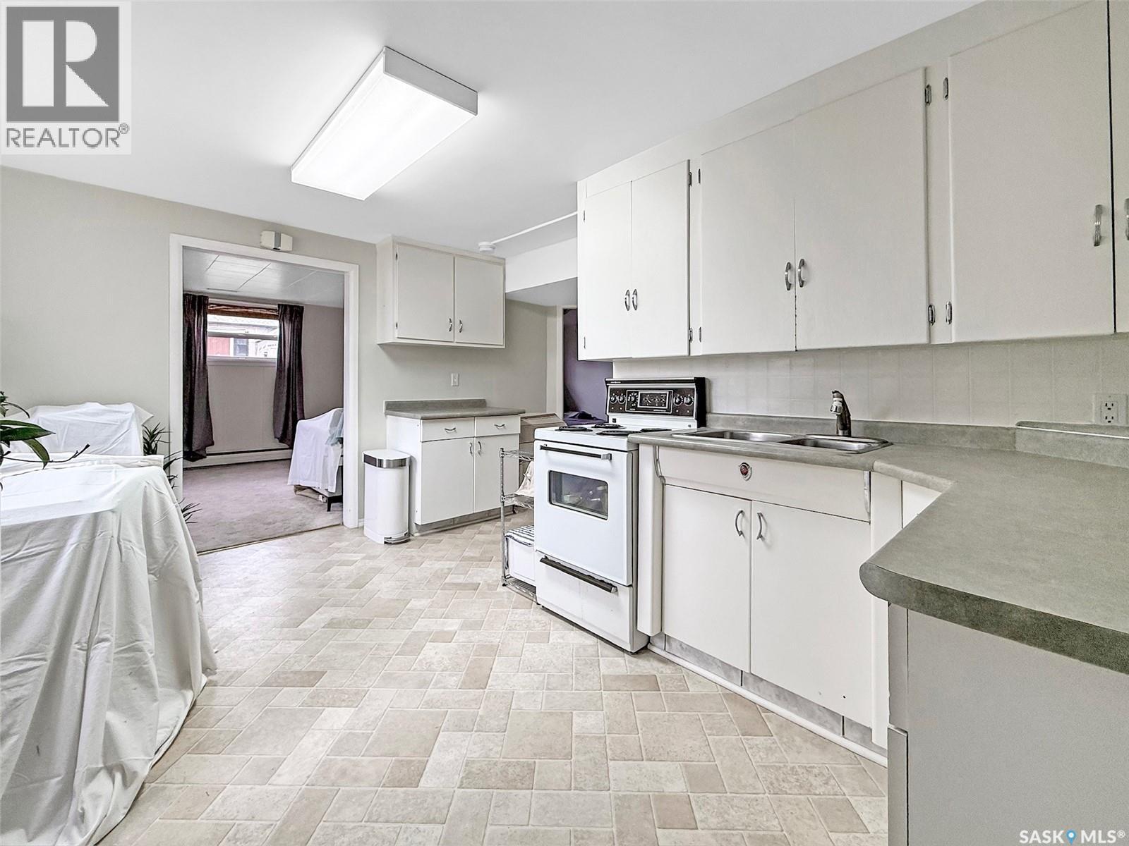 235 Sidney Street E, Swift Current, Saskatchewan  S9H 1T4 - Photo 15 - SK033625