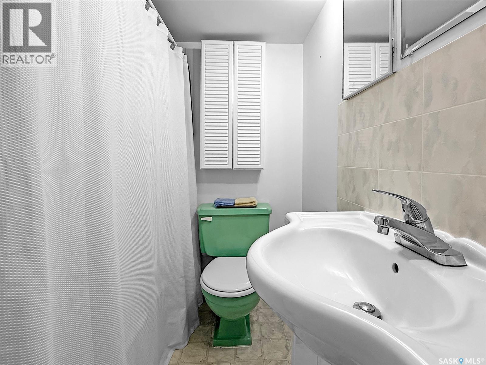 235 Sidney Street E, Swift Current, Saskatchewan  S9H 1T4 - Photo 30 - SK033625