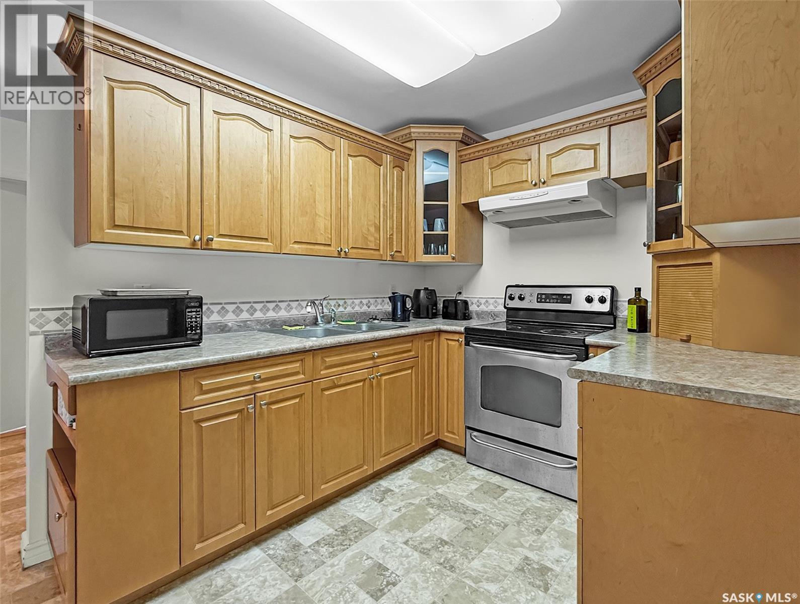 235 Sidney Street E, Swift Current, Saskatchewan  S9H 1T4 - Photo 7 - SK033625