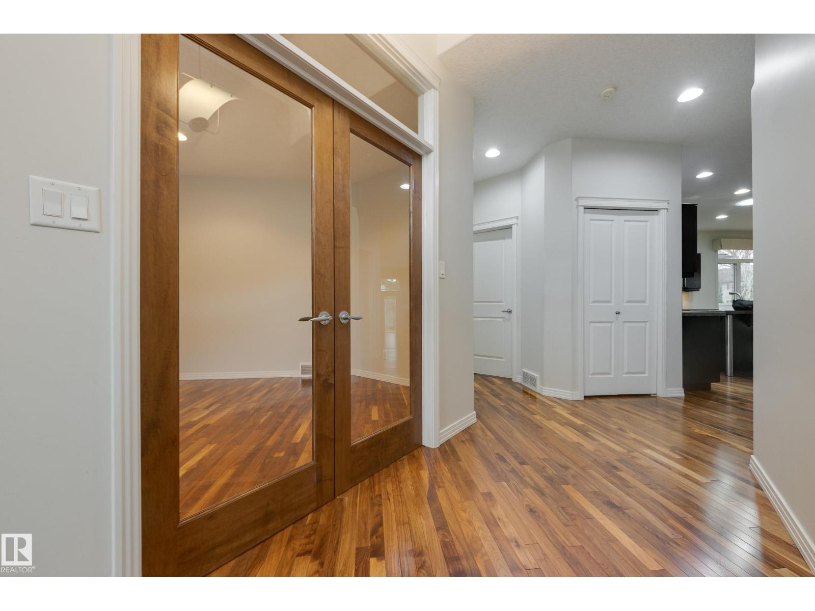 1906 Lemieux Ct Nw, Edmonton, Alberta  T6R 3T5 - Photo 5 - E4484168