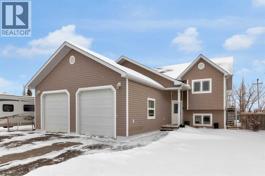 924 Heritage Estates Drive, Acme, Alberta  T0M 0A0 - Photo 2 - A2289795