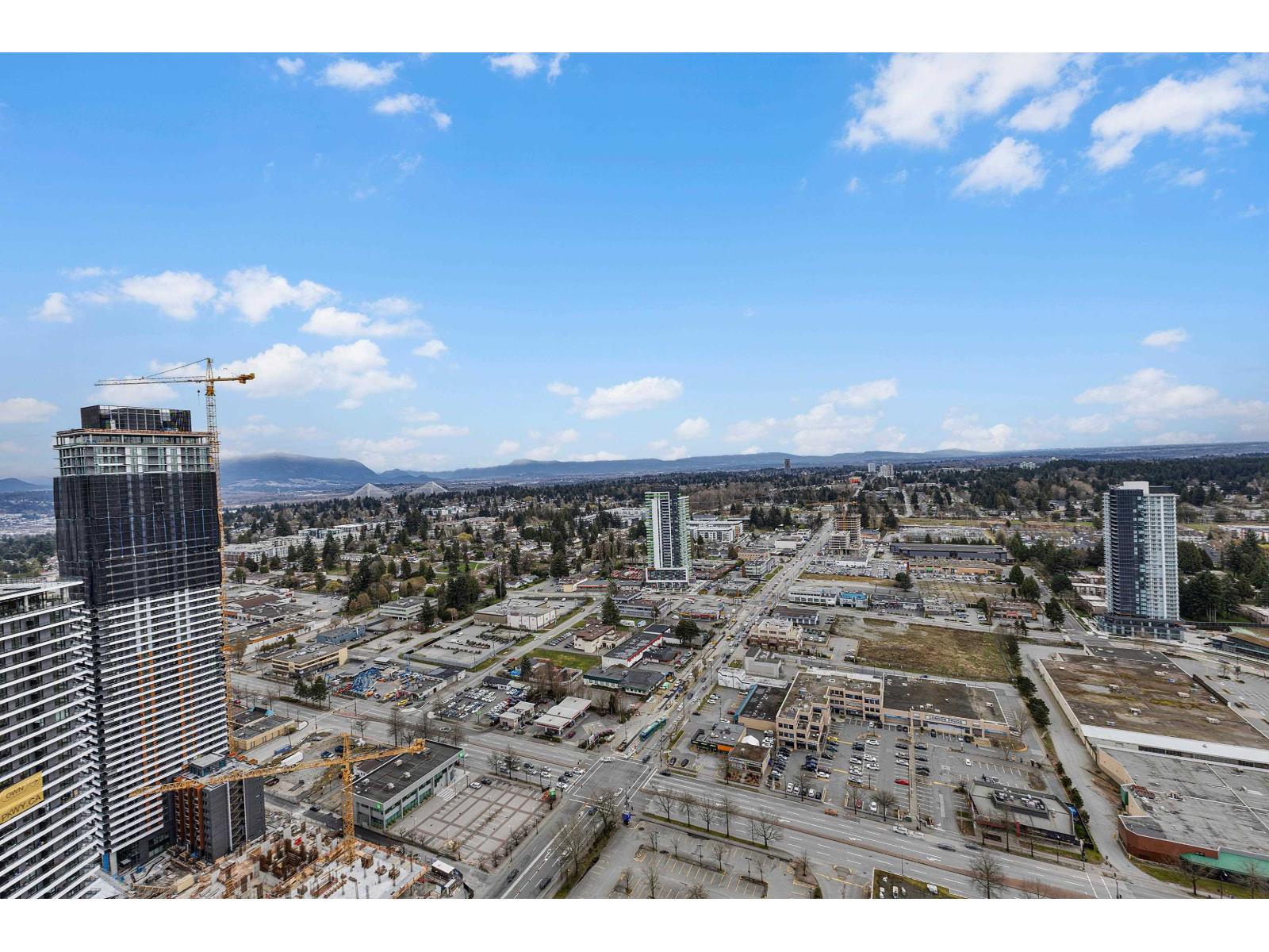 4304 13495 Central Avenue, Surrey, British Columbia  V3T 0K2 - Photo 15 - R3113666