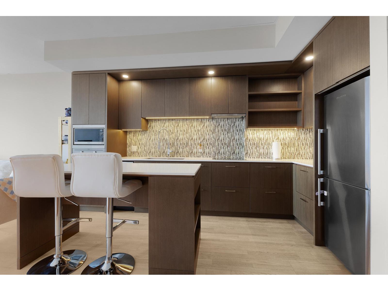 4304 13495 Central Avenue, Surrey, British Columbia  V3T 0K2 - Photo 7 - R3113666