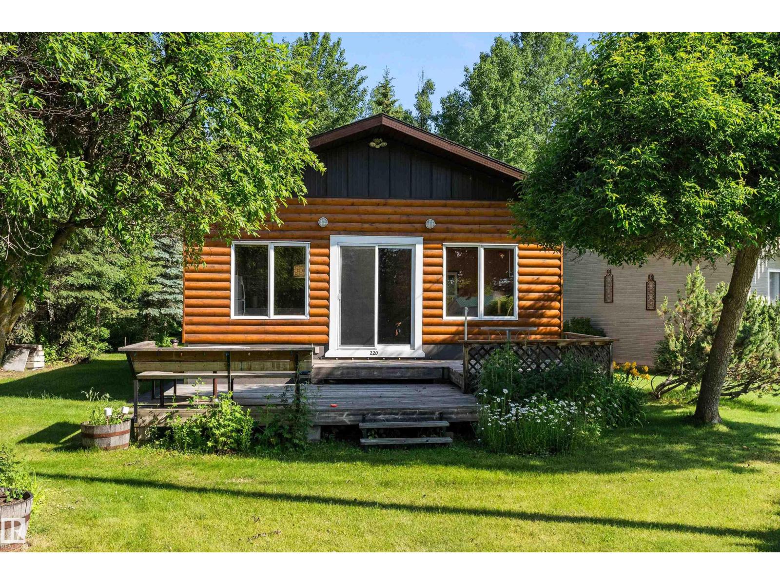 220 2 St. Ross Haven, Rural Lac Ste. Anne County, Alberta