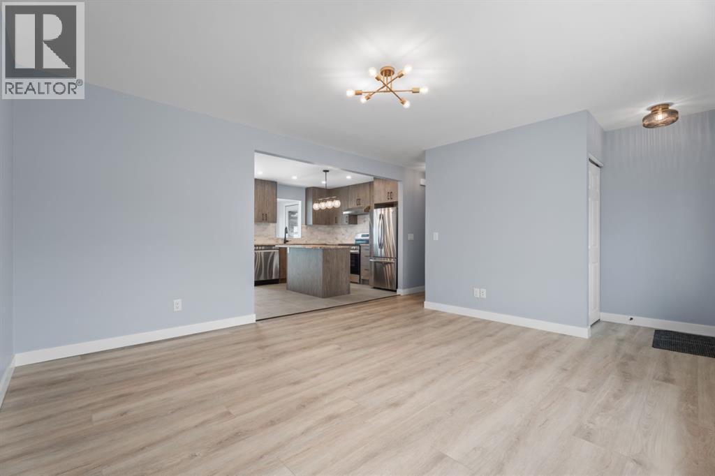 9408 5 Street Se, Calgary, Alberta  T2J 1K5 - Photo 5 - A2302469