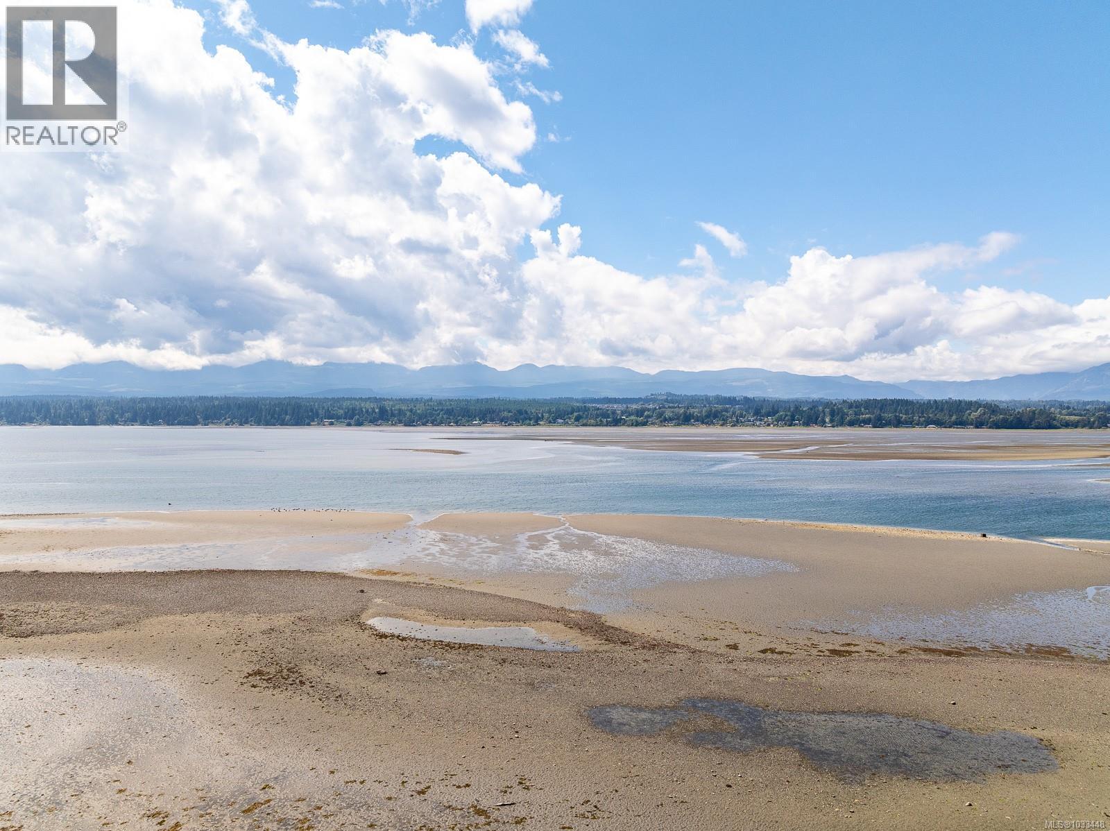 305 2275 Comox Ave, Comox, British Columbia  V9M 1X6 - Photo 64 - 1033448