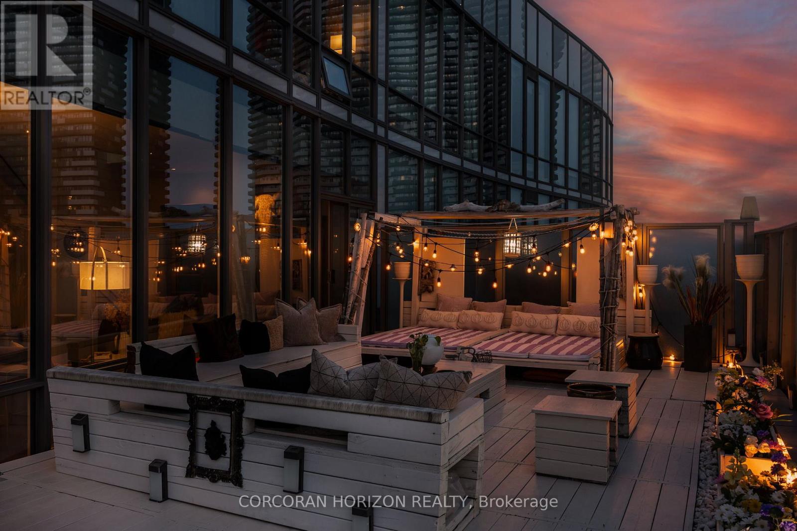 Ph01 - 1 Market Street, Toronto, Ontario  M5E 0A2 - Photo 17 - C13037050