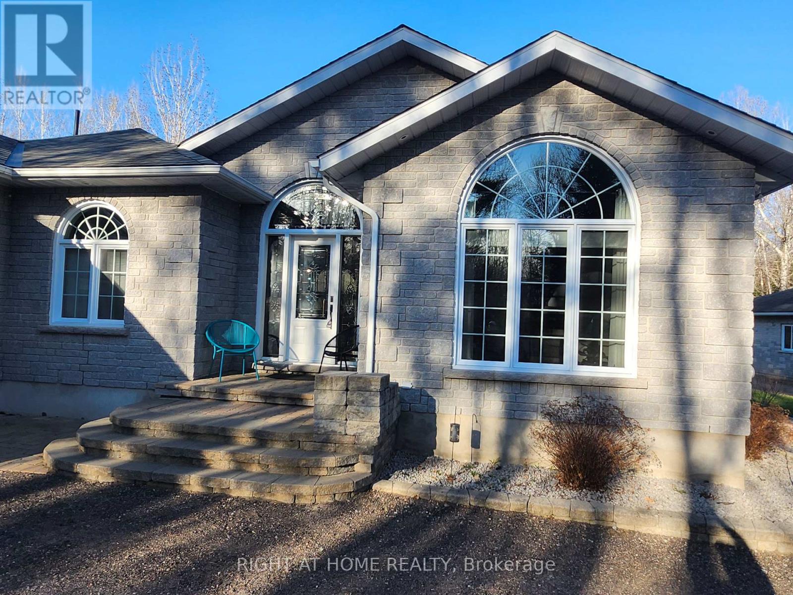 80 Rahns Road, Laurentian Valley, Ontario  K8A 0H8 - Photo 50 - X12918894