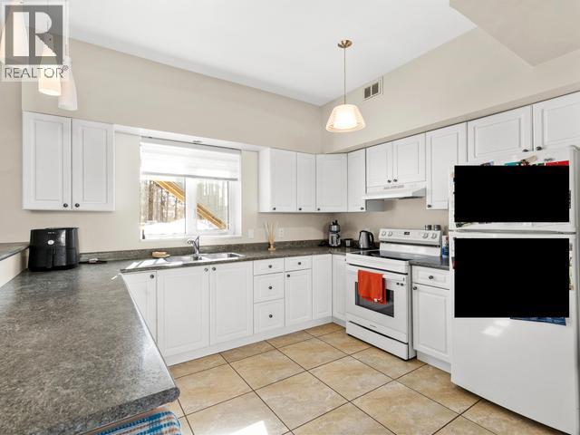 1202 Pine Street, Whitehorse, Yukon  Y1A 4G1 - Photo 26 - 17189