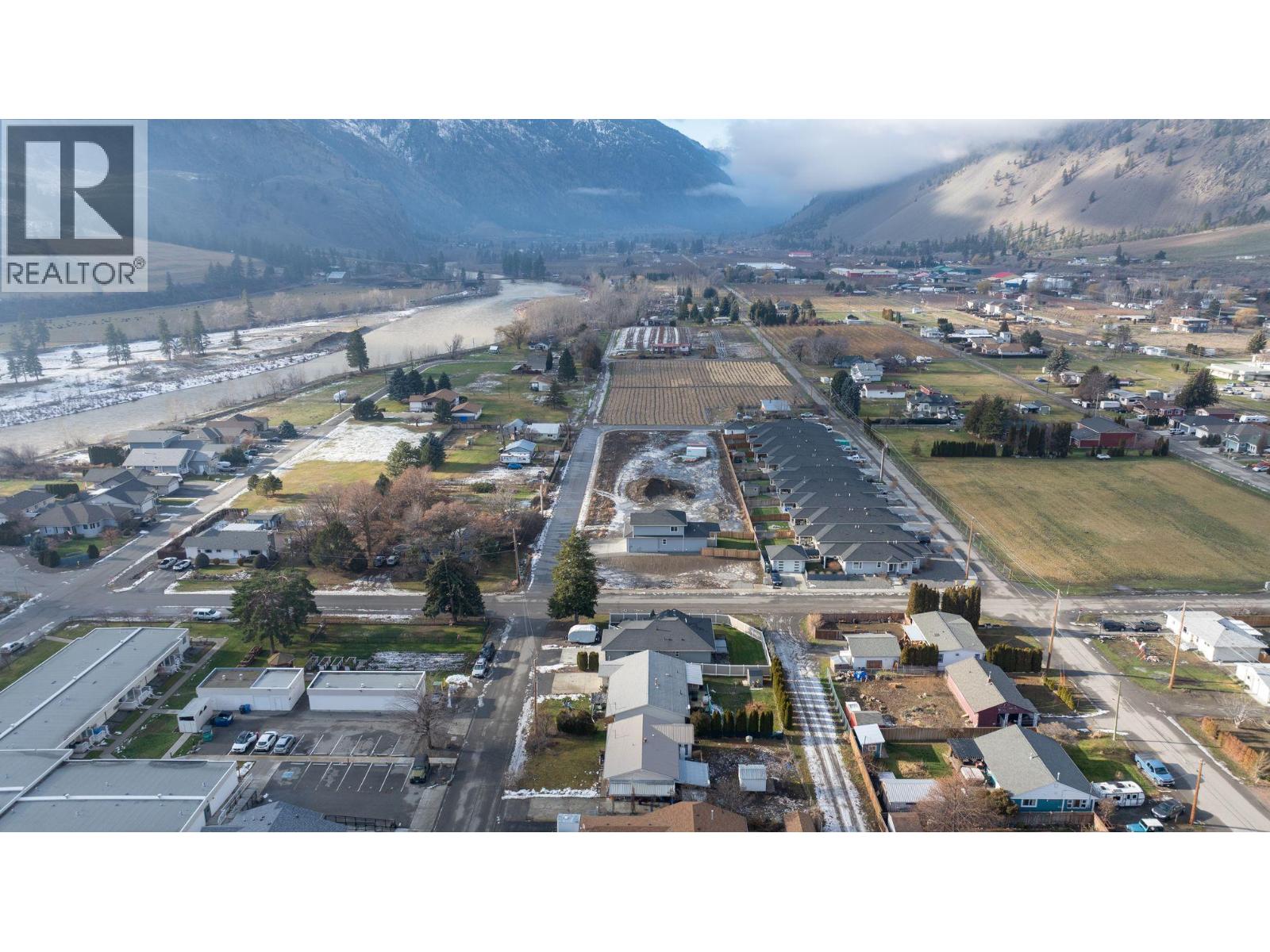 402 11 Avenue, Keremeos, British Columbia  V0X 1N3 - Photo 47 - 10384859