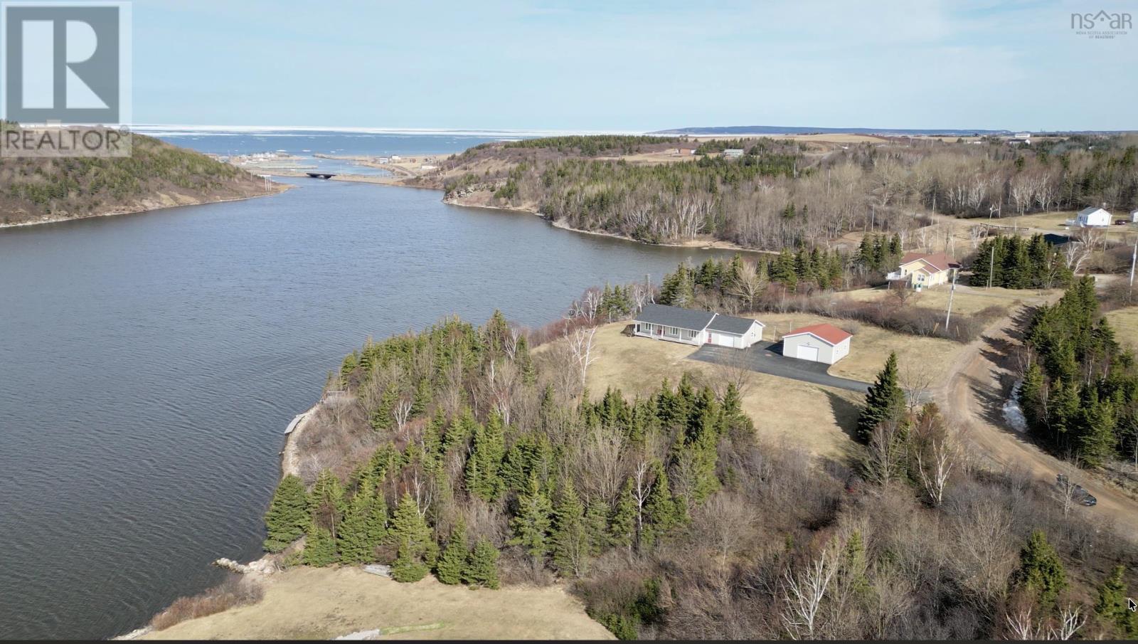 1279 Macgarry Road, Grand Étang, Nova Scotia  B0E 1L0 - Photo 5 - 202603448