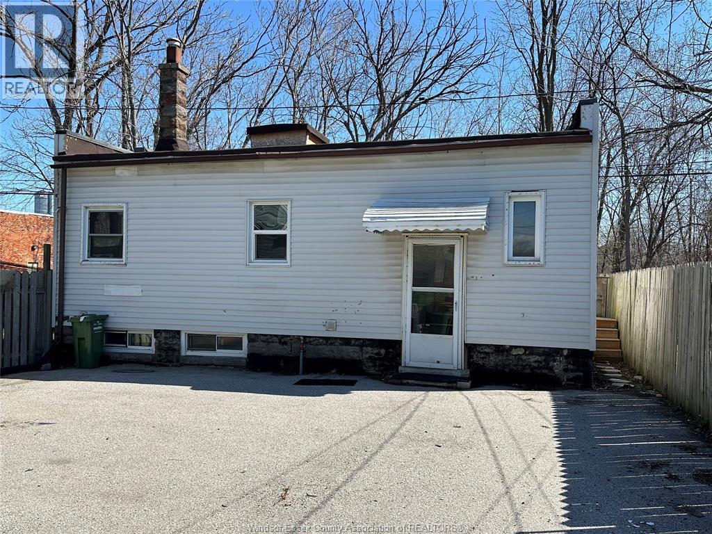 414 CRAWFORD AVENUE, Windsor, Ontario