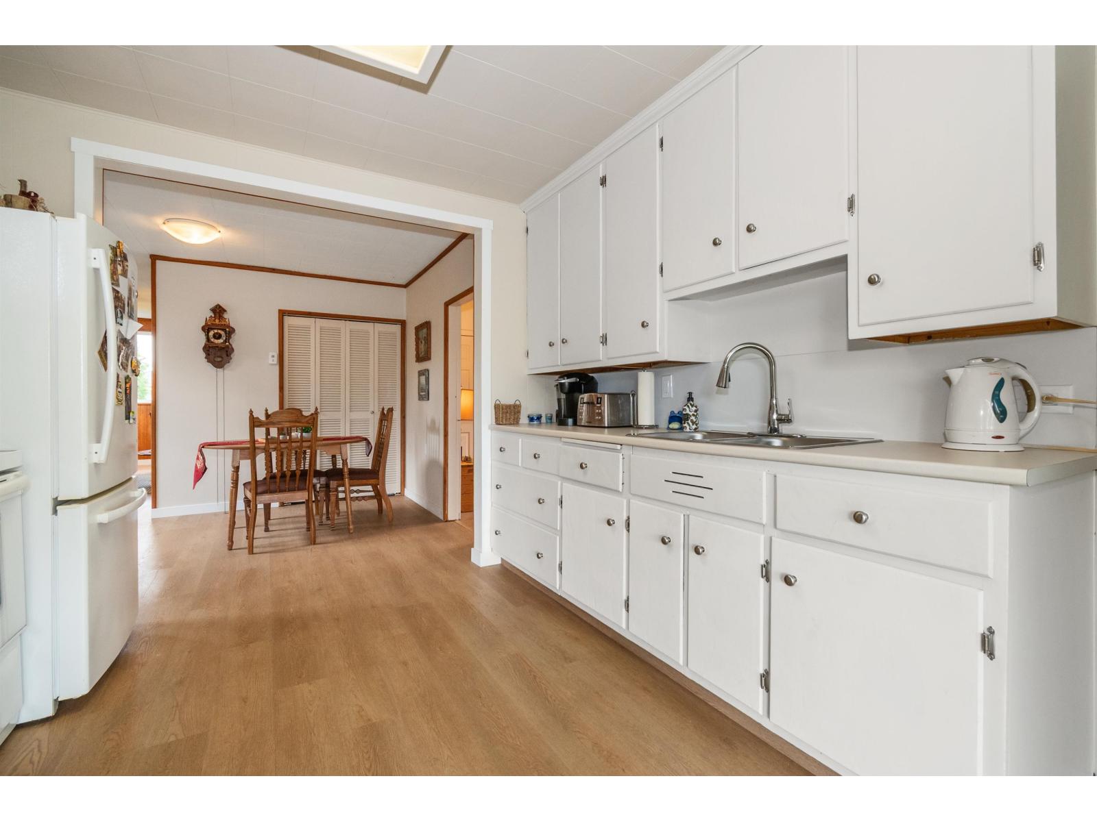 46308 Velma Avenue, Sardis East Vedder, Chilliwack, British Columbia  V4Z 1A1 - Photo 5 - R3115618