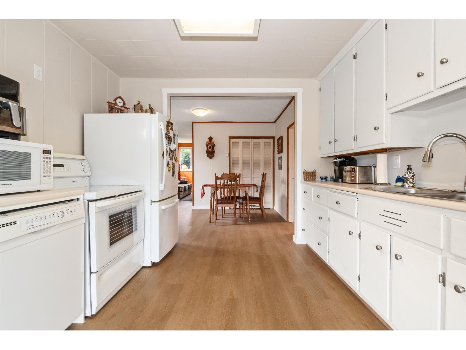 46308 Velma Avenue, Sardis East Vedder, Chilliwack, British Columbia  V4Z 1A1 - Photo 6 - R3115618