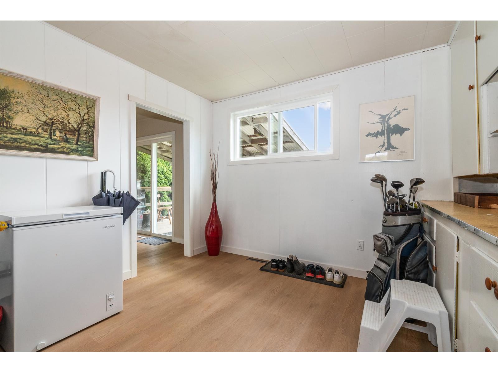 46308 Velma Avenue, Sardis East Vedder, Chilliwack, British Columbia  V4Z 1A1 - Photo 3 - R3115618