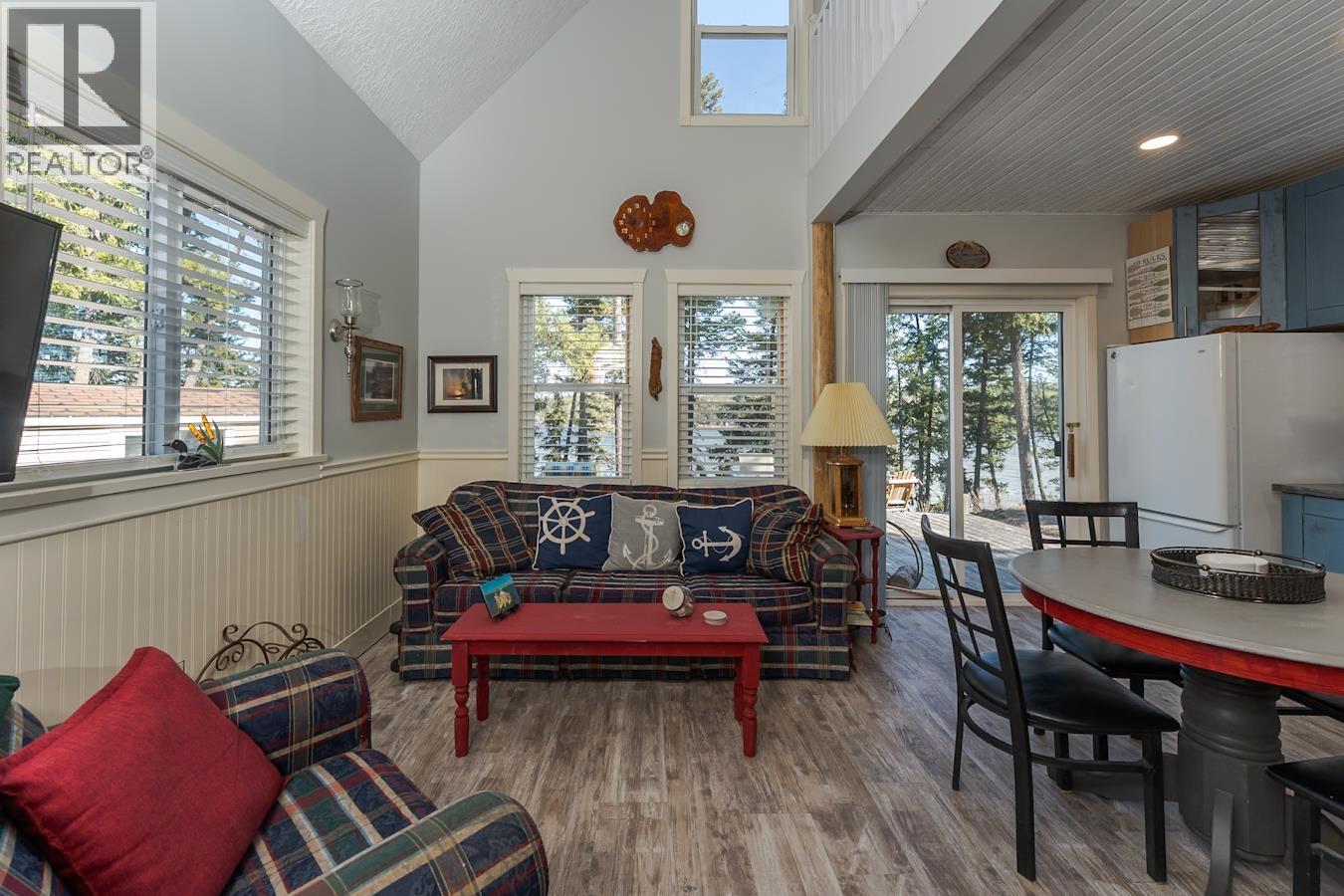 49500 Lloyd Drive, Cluculz Lake, British Columbia  V0J 3A3 - Photo 11 - R3115735